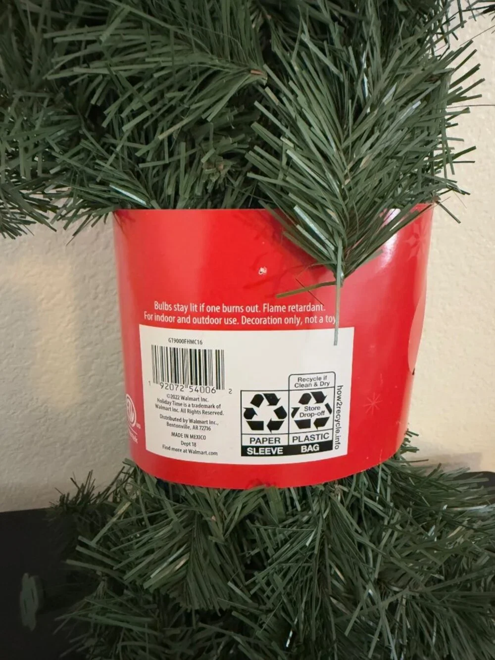 Holiday Time 9-Foot Pre-Lit Napa Garland